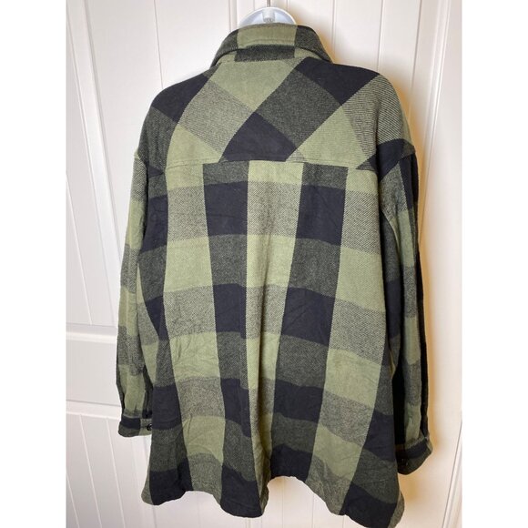 Green & Black Plaid Button-Up Shirt Jacket, XL - Picture 2 of 9